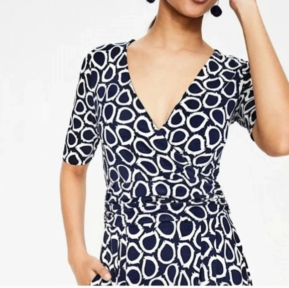 Boden Kassidy jersey surplus midi dress - Picture 6 of 10